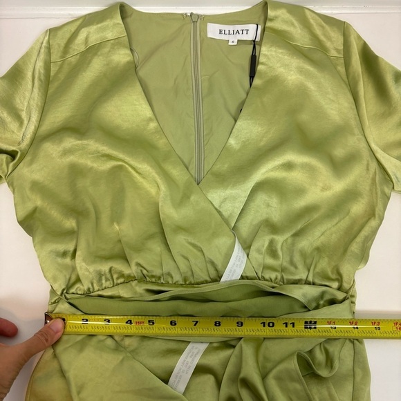 ELLIATT Kai Maxi Dress in Avocado Size S - Picture 9 of 10